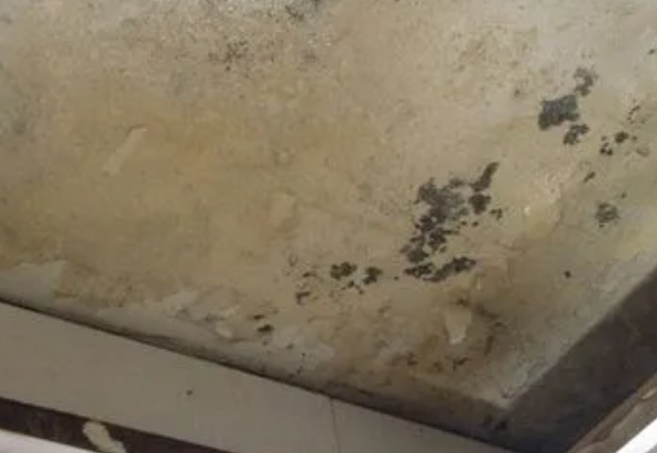 和林格尔阳台漏水维修公司分享下和林格尔卫生间渗水维修需要注意哪些问题。