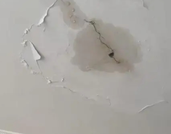 和林格尔阳台漏水维修公司分享下屋面防水工程质量问题原因分析